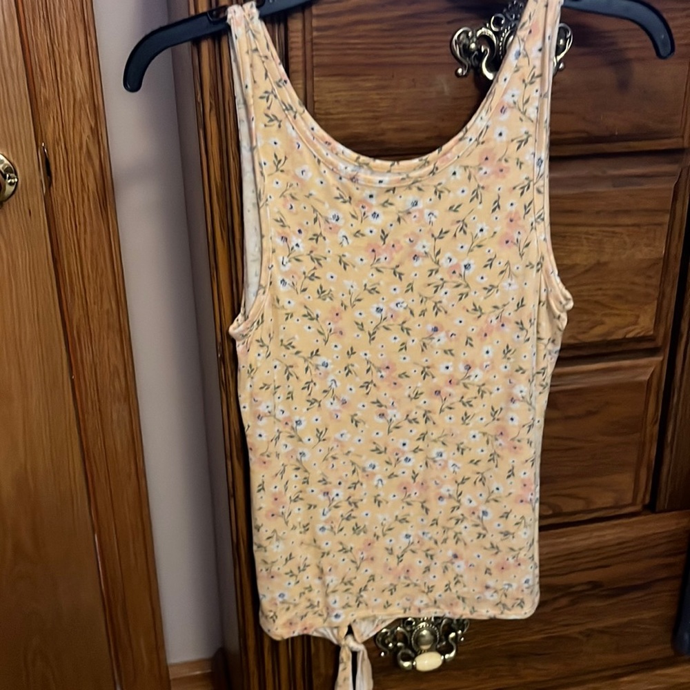 Soft floral tank top